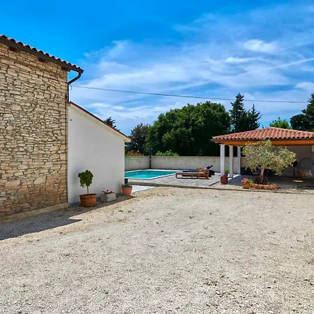 Lejlighed Small Stone House